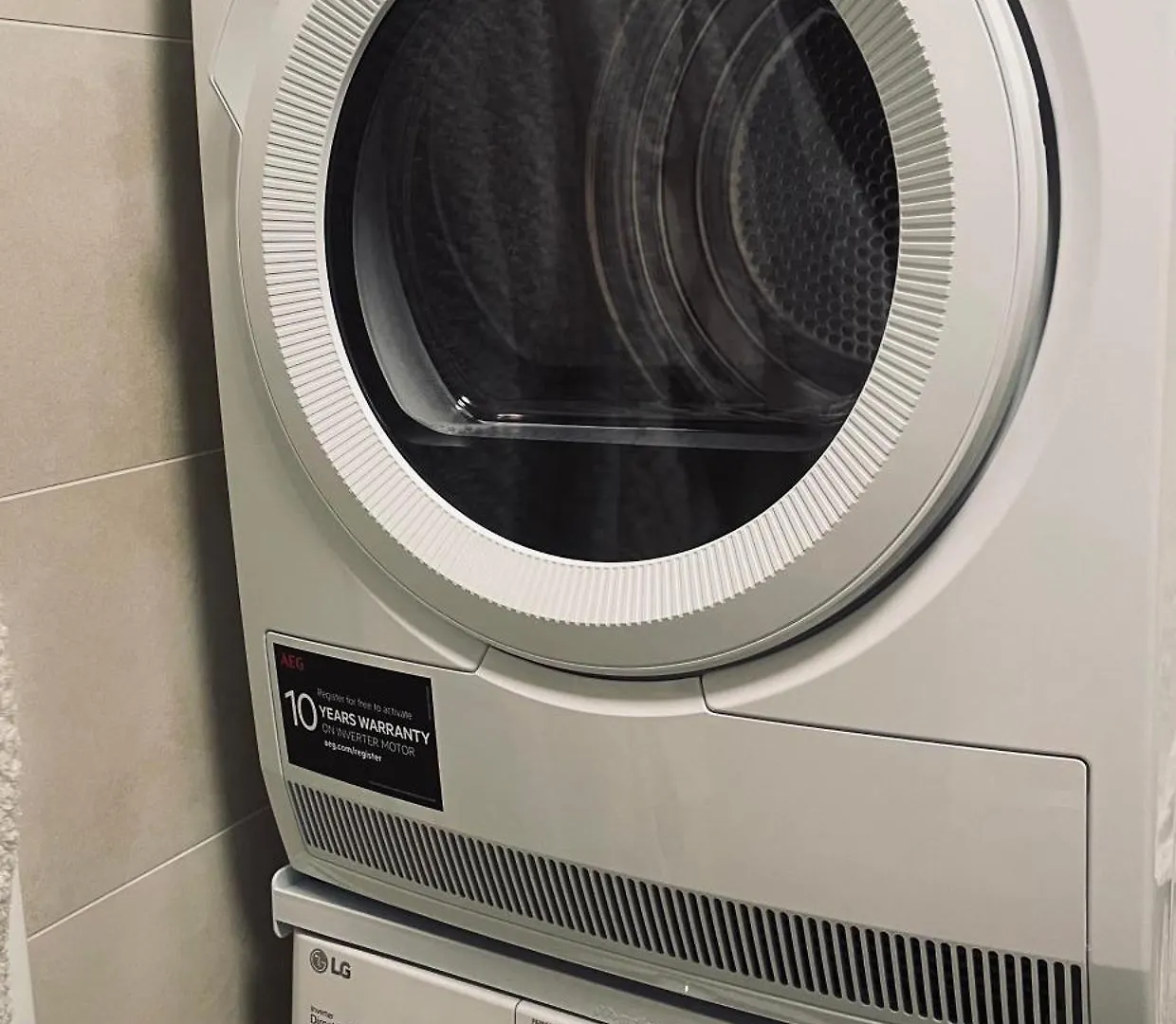 Cozy Apartment, Close To City Center Of Beautiful 프라하 0*,  체코